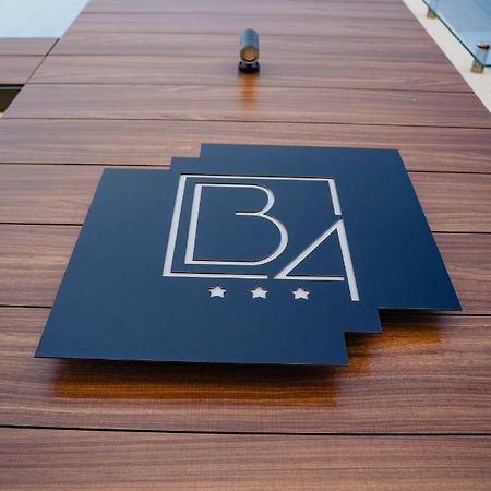 Hotel B4 Oradea Εξωτερικό φωτογραφία