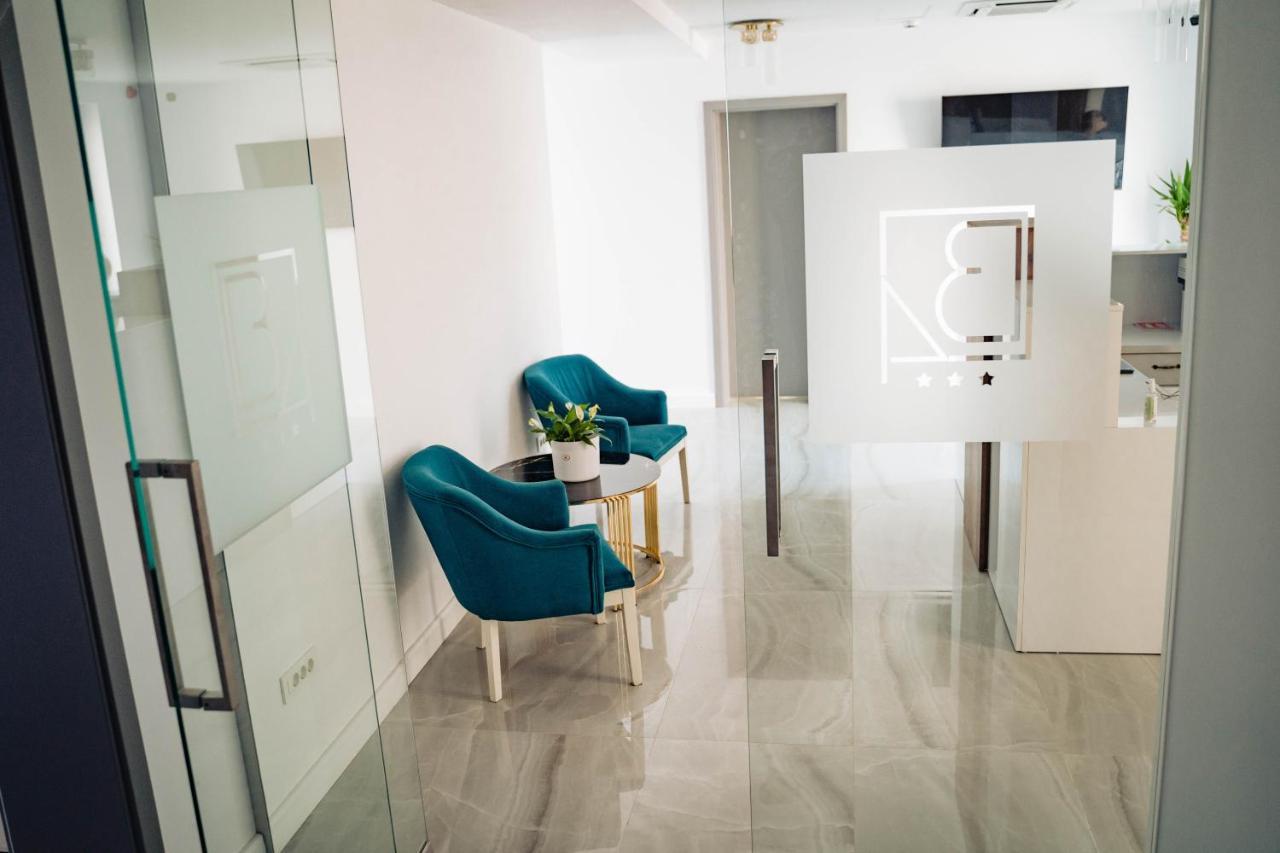 Hotel B4 Oradea Εξωτερικό φωτογραφία