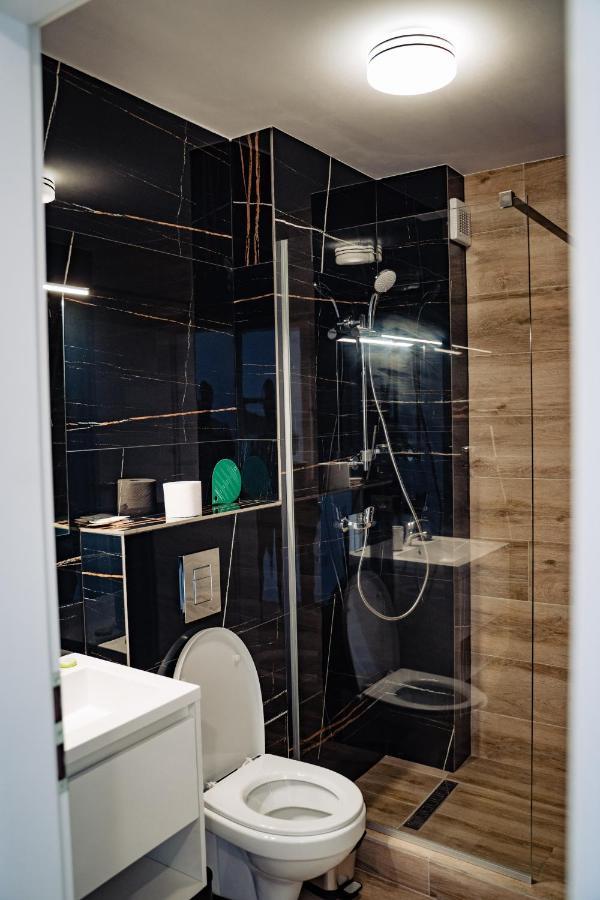 Hotel B4 Oradea Εξωτερικό φωτογραφία