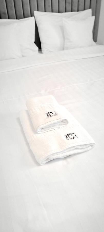 Hotel B4 Oradea Εξωτερικό φωτογραφία